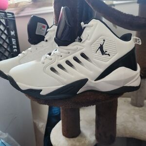 Men's White and Black Sneakers